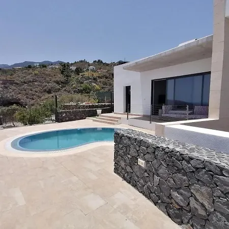 Villa “la Florida” - Wonderful Views - Pool - Wifi
